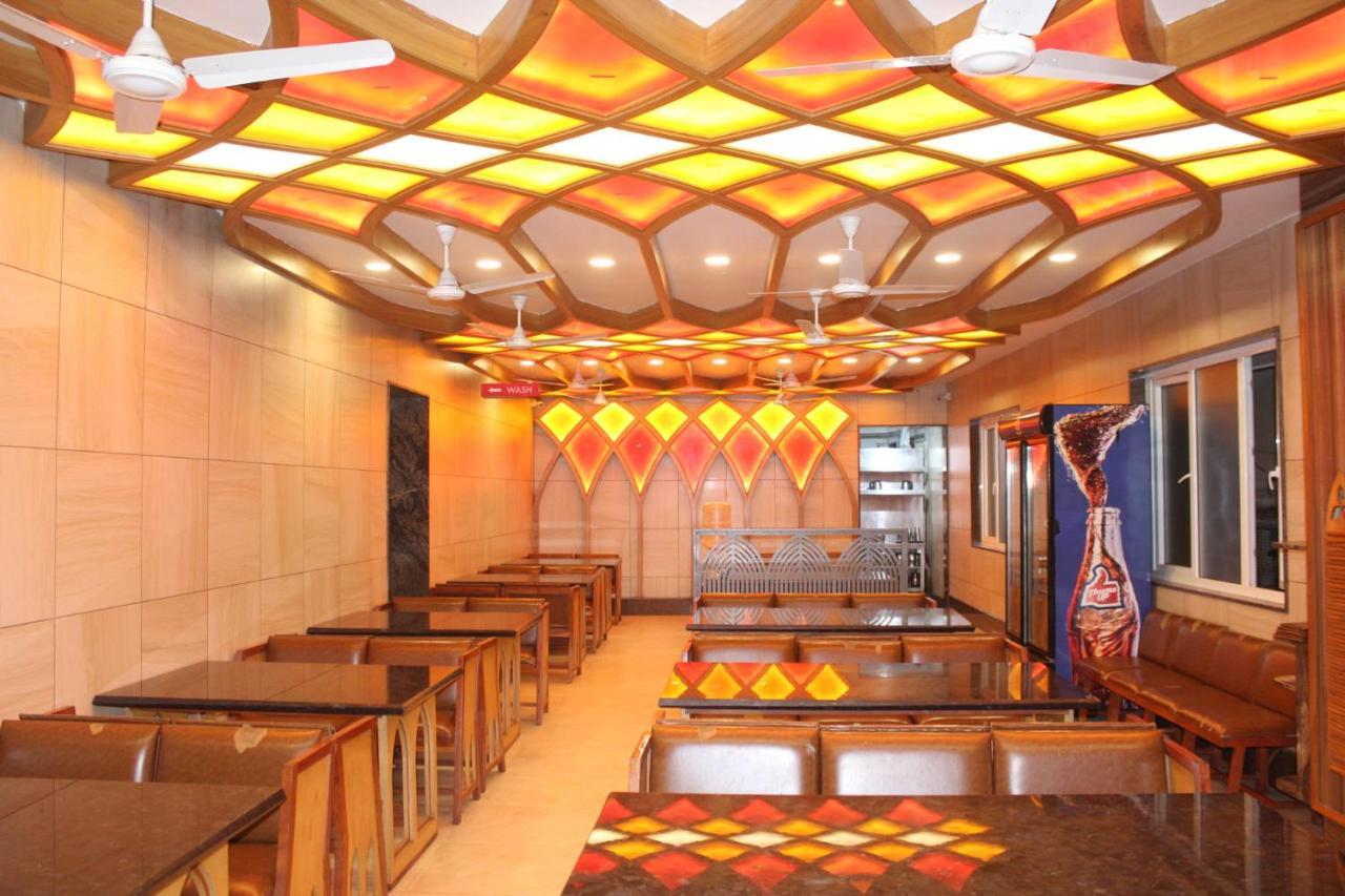 Annai In Saravana Bhavan Fine Stay And Restaurant Velankanni Exteriör bild