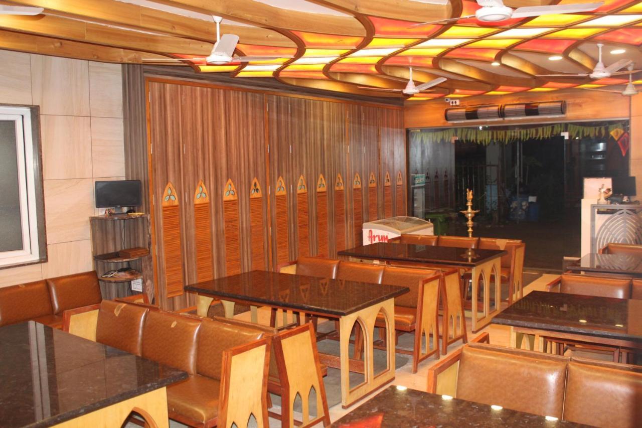 Annai In Saravana Bhavan Fine Stay And Restaurant Velankanni Exteriör bild